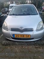 Toyota Yaris 1.3 16V 5DR Linea SOL AUT 2001 Grijs, Auto's, 1299 cc, 15 km/l, 31 €/maand, 4 cilinders