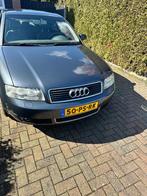 Audi A4 2.4 V6 125KW 2004 Grijs, Auto's, Audi, Voorwielaandrijving, Stof, Euro 6, Navigatiesysteem