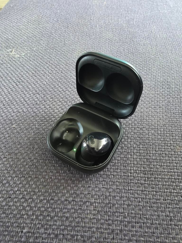 Samsung Galaxy Buds Pro (rechter oortje + oplaadcase), Ophalen of Verzenden, Gebruikt, Overige merken, Draadloos
