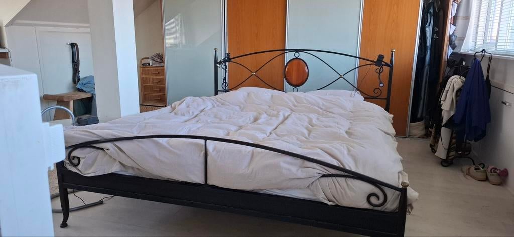 Ledikant met lattenbodems 180x210, Ophalen, Gebruikt, Tweepersoons, 180 cm