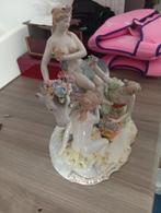 Meissen Porseleinen Beeld: Vrouwen met Koe en Bloemen, Ophalen of Verzenden