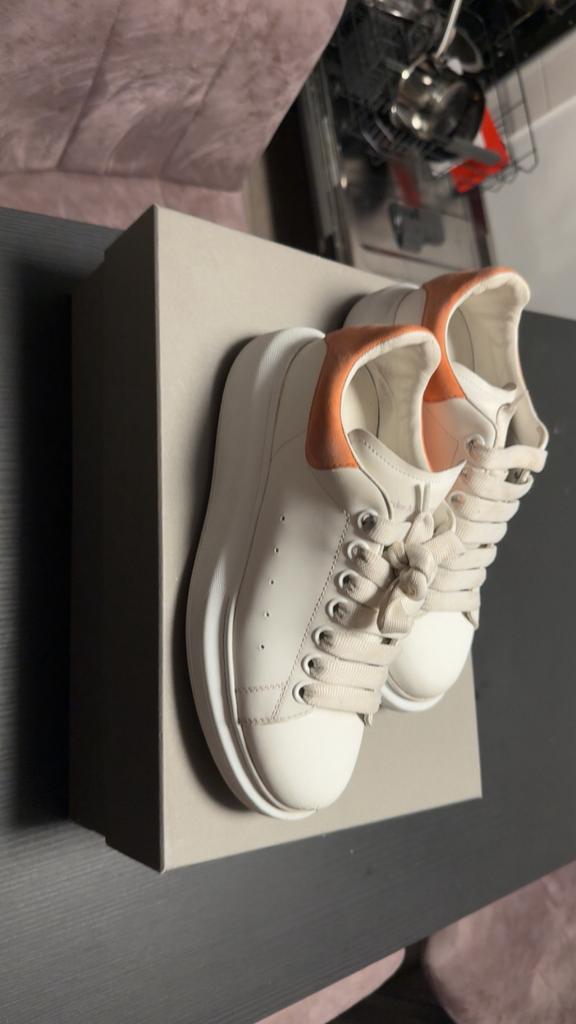 Alexander Mcqueen, Ophalen of Verzenden, Zo goed als nieuw, Zwart