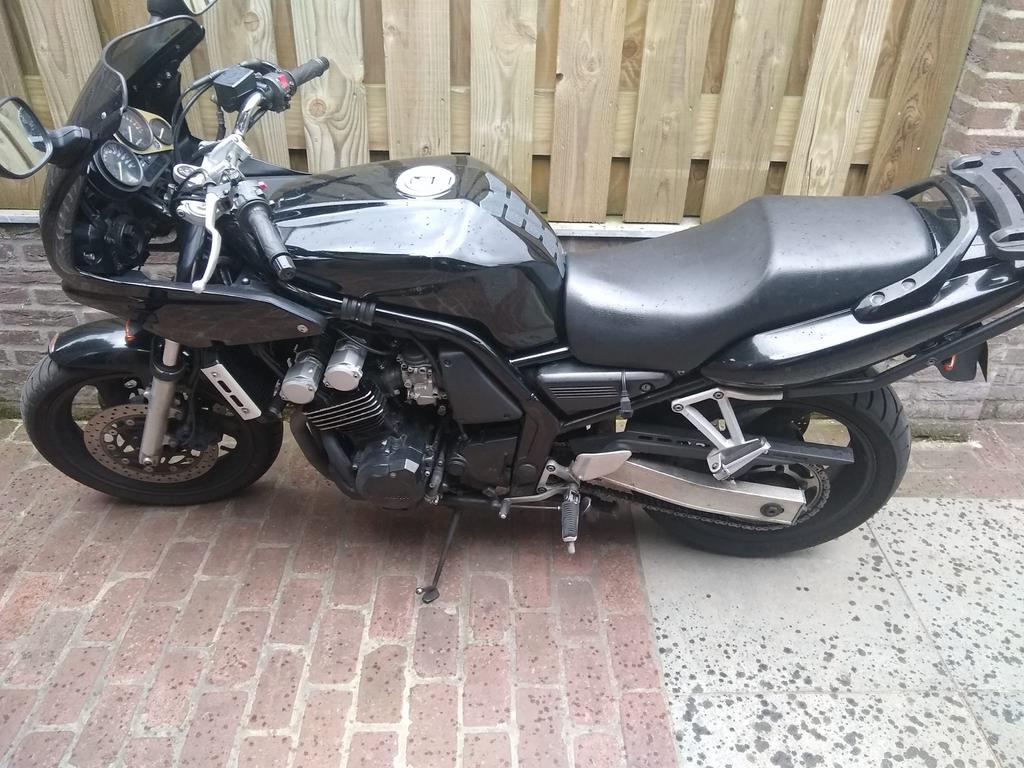 Yamaha Fazer FZS 600 uit 2000, Motoren, Motoren | Yamaha, 4 cilinders, Motorrijbewijs A, Gebruikt, Particulier