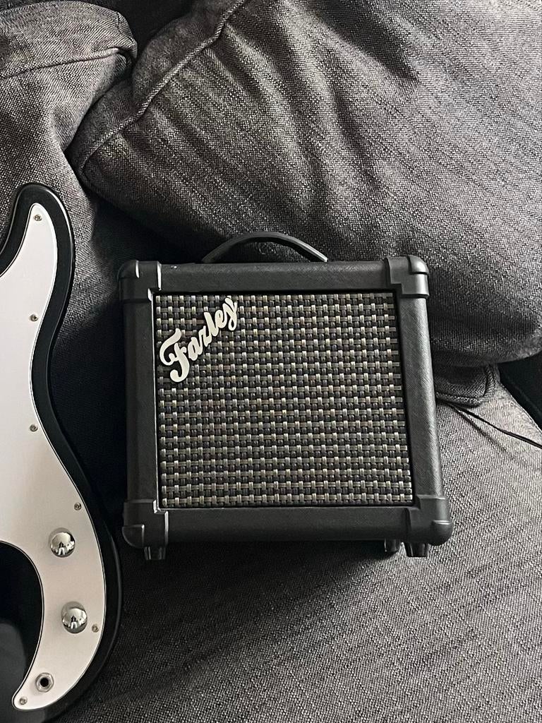 Fazley basgitaar versterker, Ophalen, Nieuw, Minder dan 50 watt