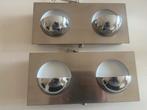 2x moderne RVS wandlampen met halfronde kapjes, Huis en Inrichting, Lampen | Wandlampen, Ophalen, Gebruikt, Metaal