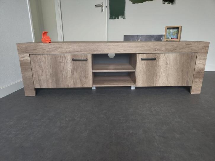 Tv meubel Jysk, Huis en Inrichting, Kasten | Televisiemeubels, Gebruikt, Minder dan 100 cm, 150 tot 200 cm, 25 tot 50 cm, Eikenhout