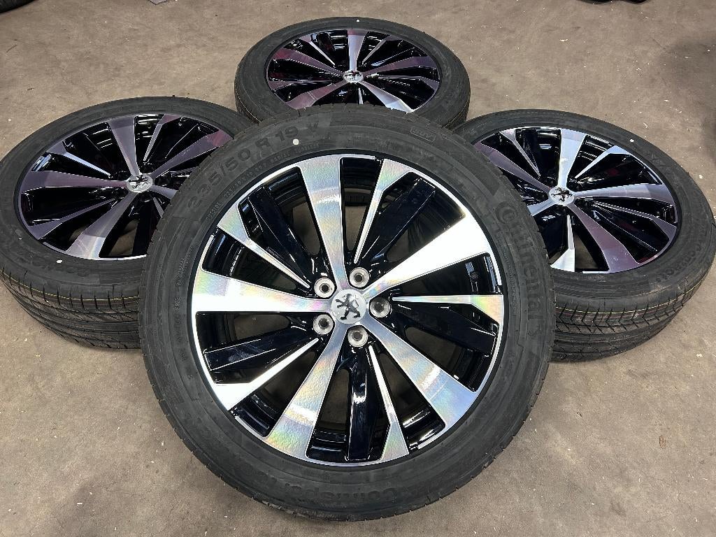 19 inch New York velgen + zomerbanden Peugeot 3008 5008, Auto-onderdelen, Banden en Velgen, 19 inch, Gebruikt, Banden en Velgen