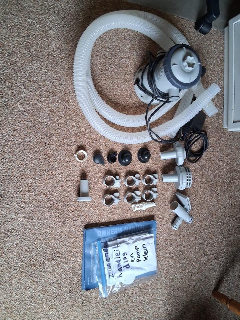 Zwembadpomp (Intex, 602G, 1250 Liter per uur), Ophalen, Zo goed als nieuw, Zwembadpomp