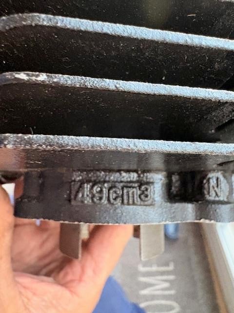 Suzuki 49cc Cilinder - 31B0 - nieuw voor een TS50, Motoren, Ophalen of Verzenden, Nieuw