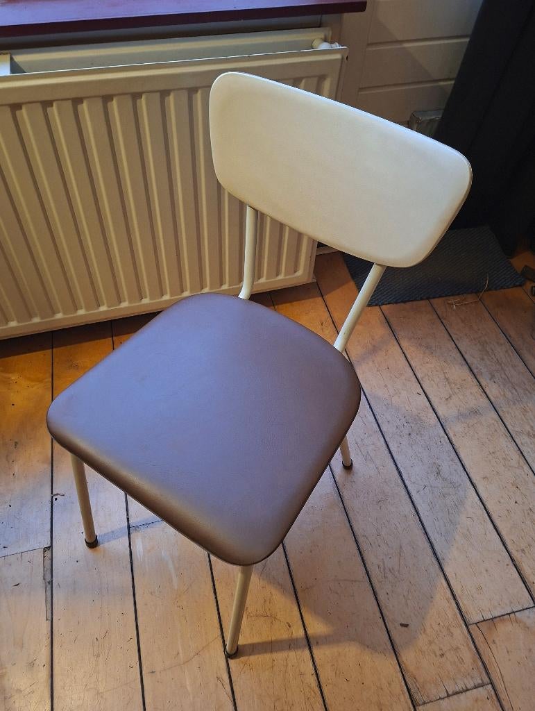 vintage stoeltje a la Rawi, Ophalen, Gebruikt, Bruin, Eén