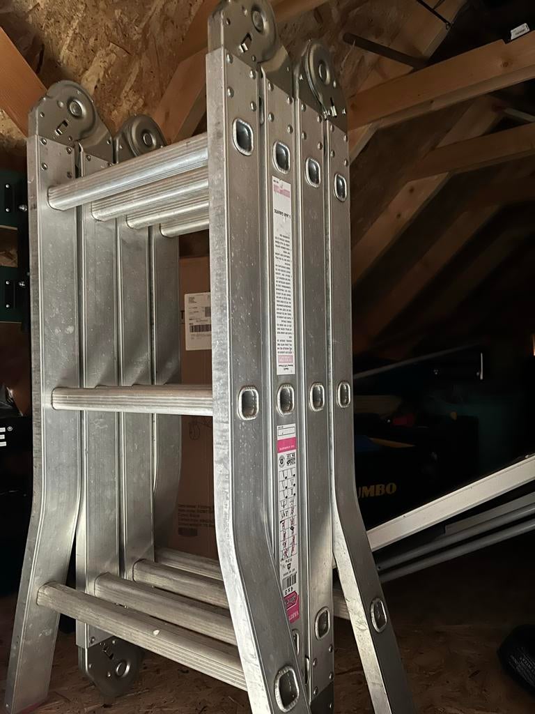 Altrex Varitrex vouwbare trap - 4x3 sporten, Gebruikt, Trap, Ophalen of Verzenden, Opvouwbaar of Inschuifbaar