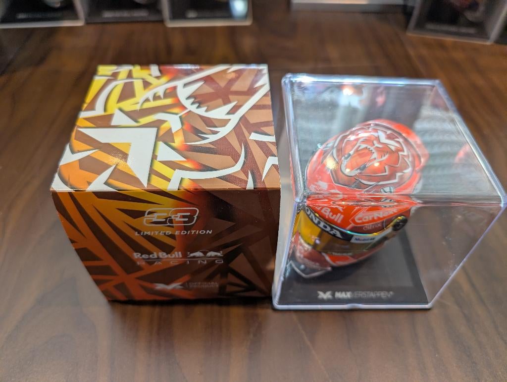 Max Verstappen helm België 2021 1:4, Verzamelen, Ophalen of Verzenden, Zo goed als nieuw, Formule 1