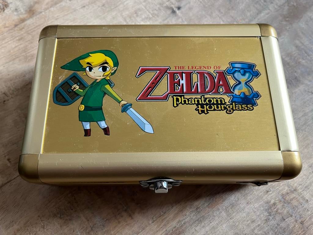 Metalen bescherm doosje voor Nintendo DS Zelda uitvoering, Gebruikt, Overige modellen, Overige kleuren, T