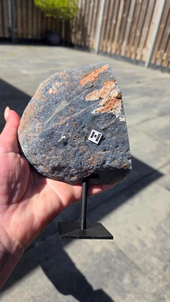 Prachtige Agaat Geode op Standaard - 750g, 16x6cm, Ophalen of Verzenden