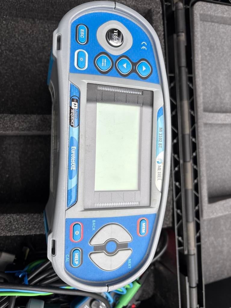 Metrel MI 3102 BT EurotestXE Installatietester, Ophalen, Zo goed als nieuw, Elektriciteit
