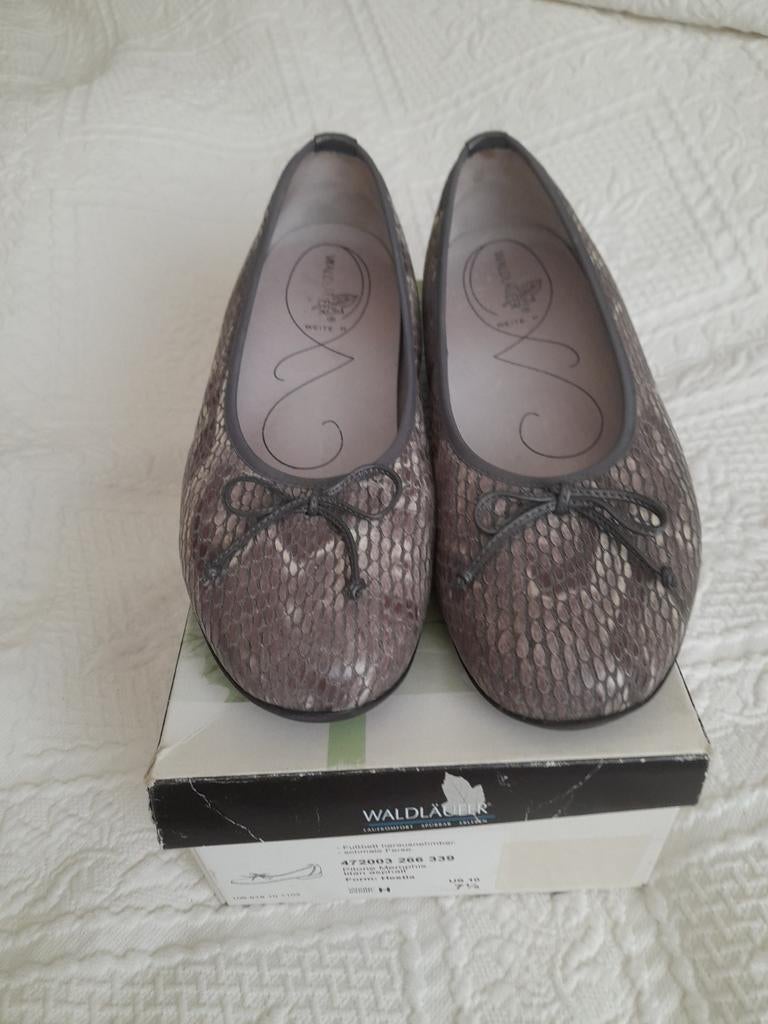 Waldlaufer schoenen mt 7 en een  1/2 ,wijdte H., Kleding | Dames, Schoenen, Instappers, Waldlaufer., Ophalen of Verzenden, Zo goed als nieuw