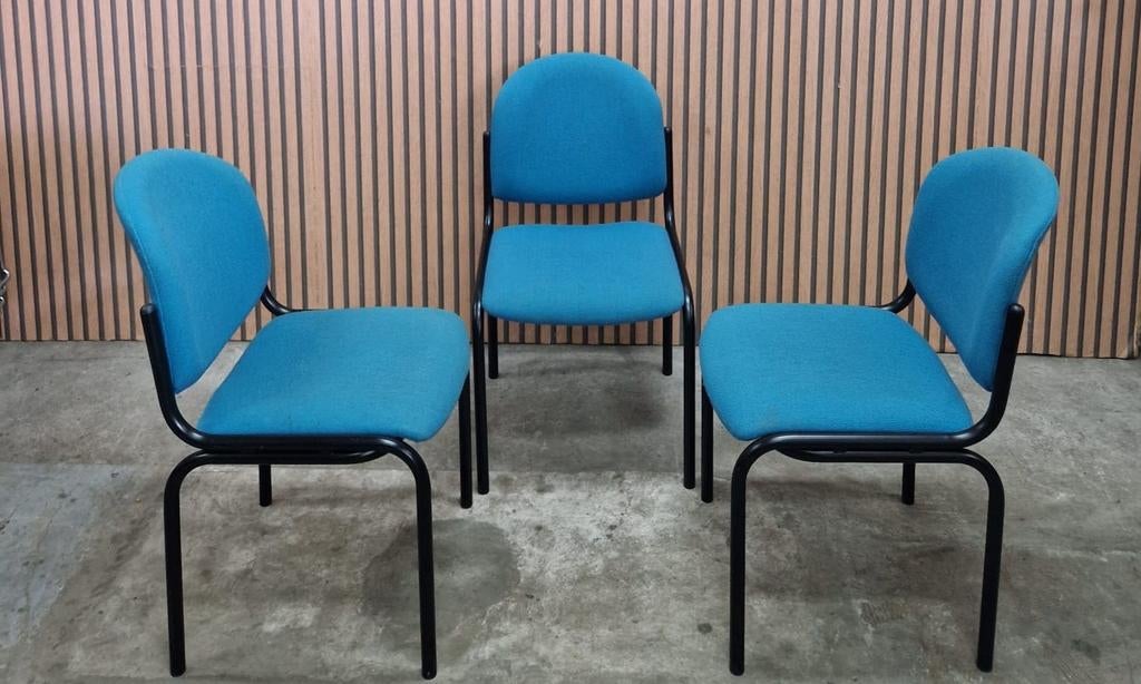 1 x Vergaderstoelen blauw zwart kantine horeca stoelen, Ophalen of Verzenden, Zo goed als nieuw, Blauw, Vijf, Zes of meer stoelen