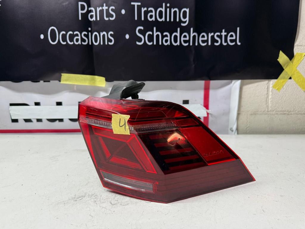Volkswagen Tiguan achterlicht, Gebruikt, -, -, Ophalen of Verzenden