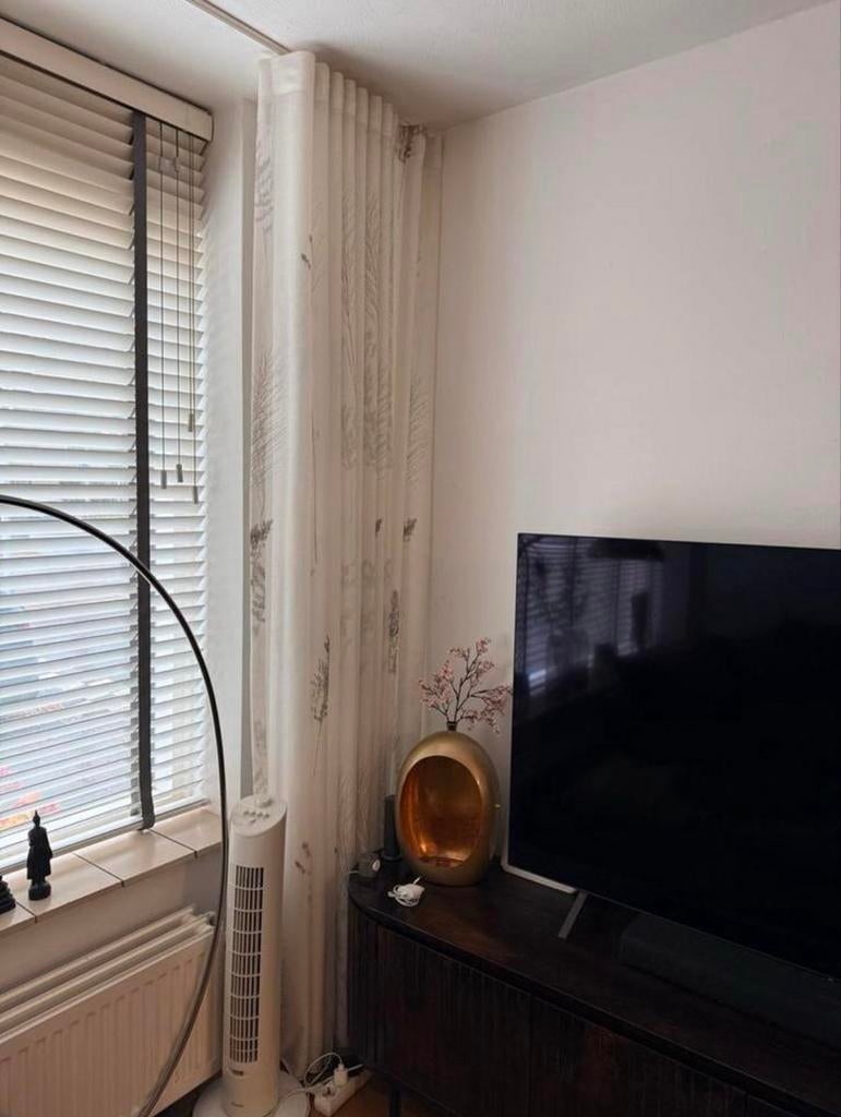 Elegante kamerhoge gordijnen - wit/grijs - waveplooi, Huis en Inrichting, Stoffering | Gordijnen en Lamellen, Ophalen of Verzenden