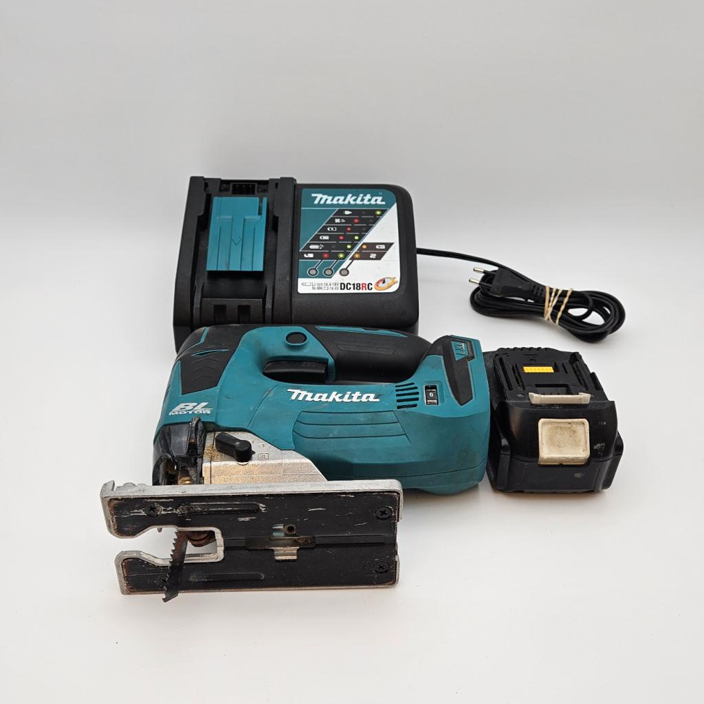 Makita DJV182 Decoupeerzaag incl. 5Ah Accu en Oplader, Makita, Zo goed als nieuw, Support@makita.com, Makita Corporation, 3-11-8, Sumiyoshi-cho, 
Anjo, Aichi 446-8502
Japan