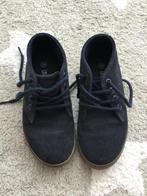 Donkerblauwe suede schoenen maat 30.Nieuwstaat, Ophalen of Verzenden, Nieuw, Jongen of Meisje, Schoenen