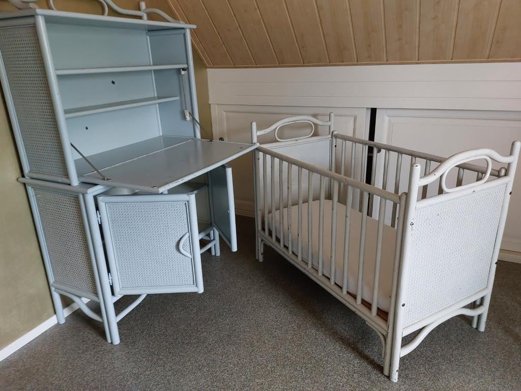 Kinderbedje +commode, Ophalen, 110 cm of meer, Minder dan 65 cm