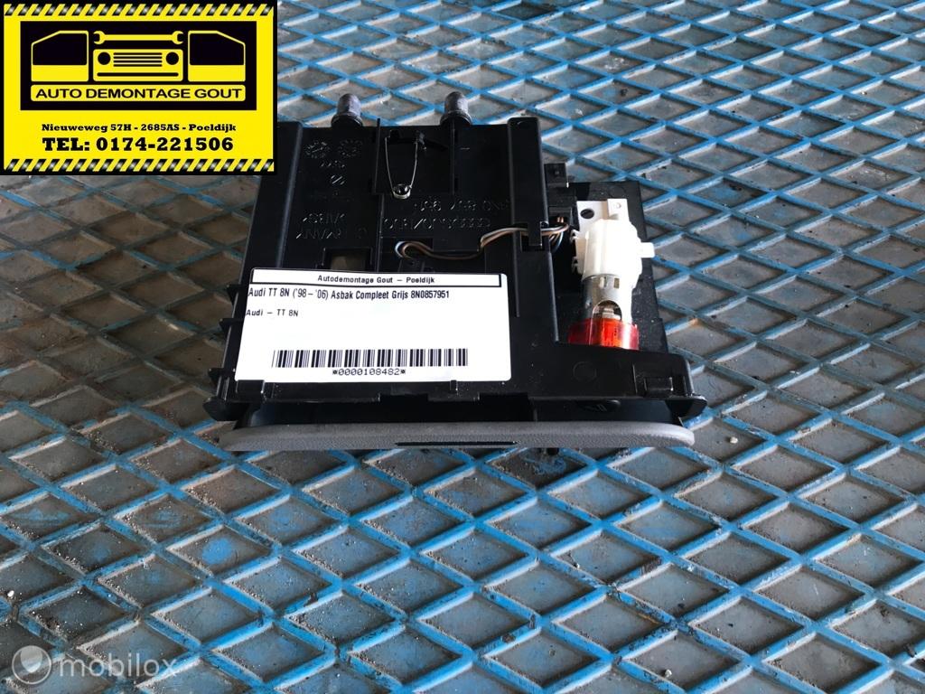 Audi TT 8N ('98-'06) Asbak Compleet Grijs 8N0857951, Audi, Gebruikt, Audi, Ophalen of Verzenden