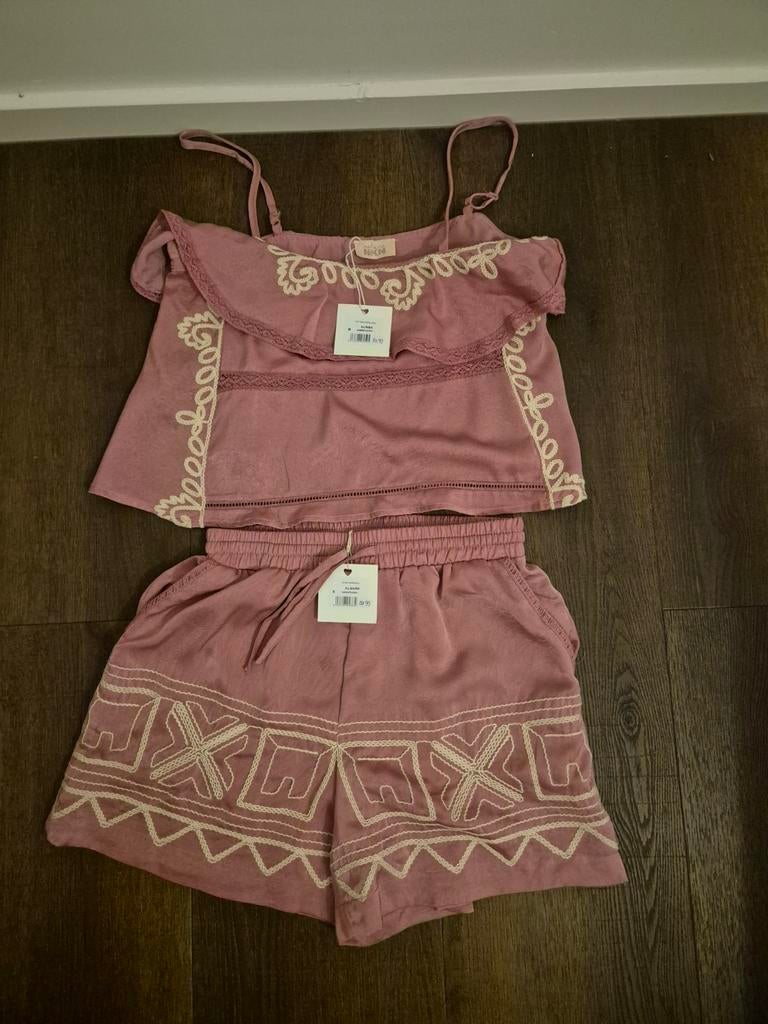 Nekane set, Kleding | Dames, Ophalen of Verzenden, Zo goed als nieuw, Zonder mouw