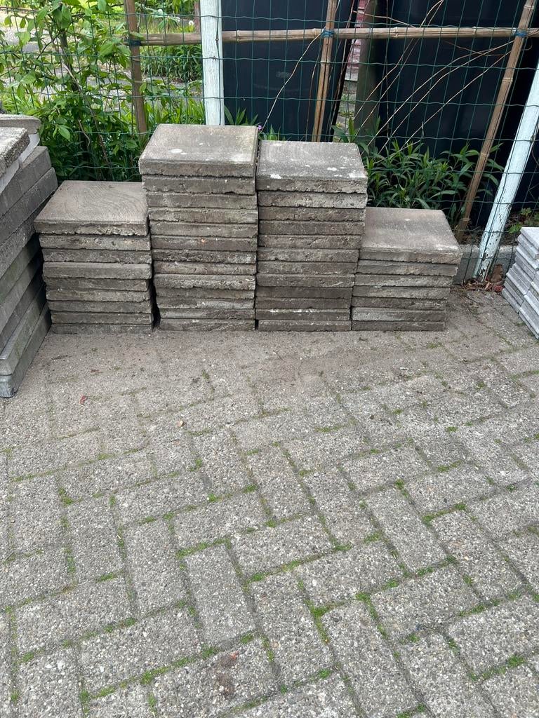 Gratis een partij gebruikte 30x30 tegels., Tuin en Terras, Tegels en Klinkers, Ophalen, Gebruikt, Beton, Terrastegels