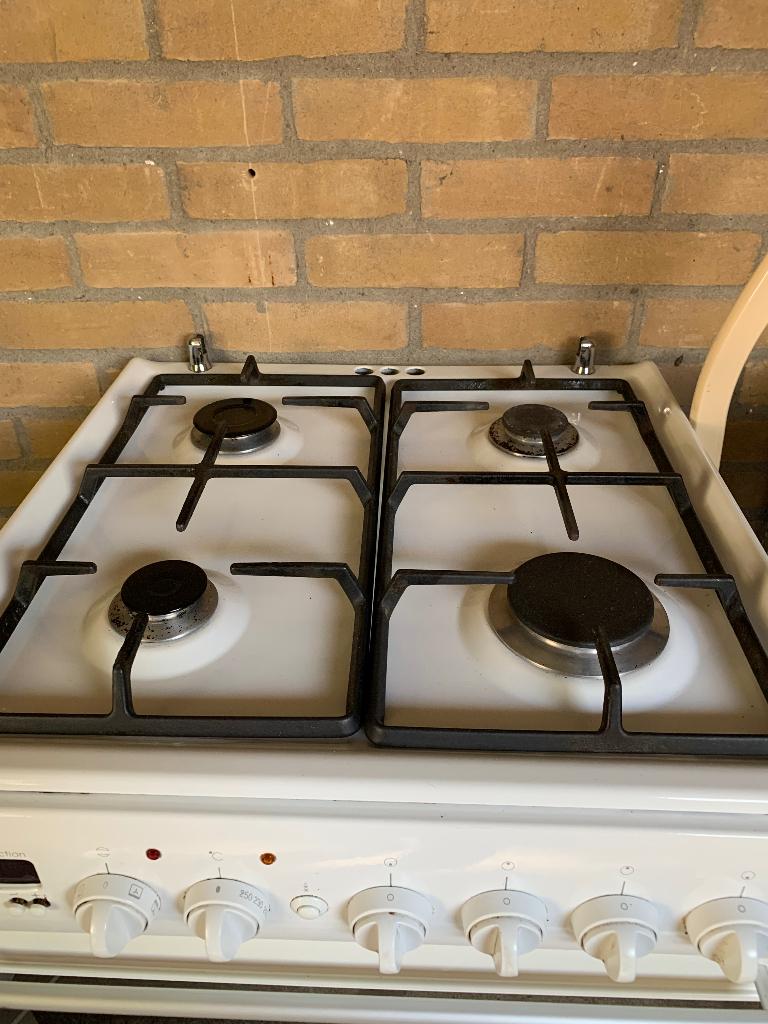 Gasfornuis Pelgrim met oven, Witgoed en Apparatuur, Fornuizen, Ophalen, Gebruikt, 4 kookzones, Gas