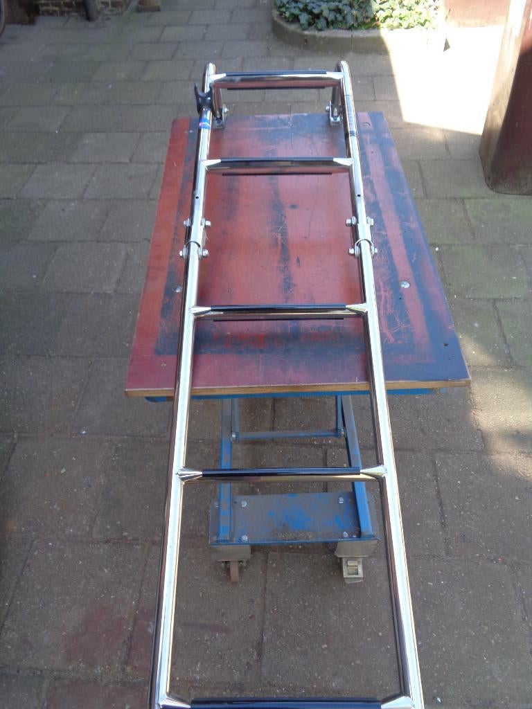 r.v.s zwemtrap, Watersport en Boten, Ophalen, Zo goed als nieuw, Overige typen