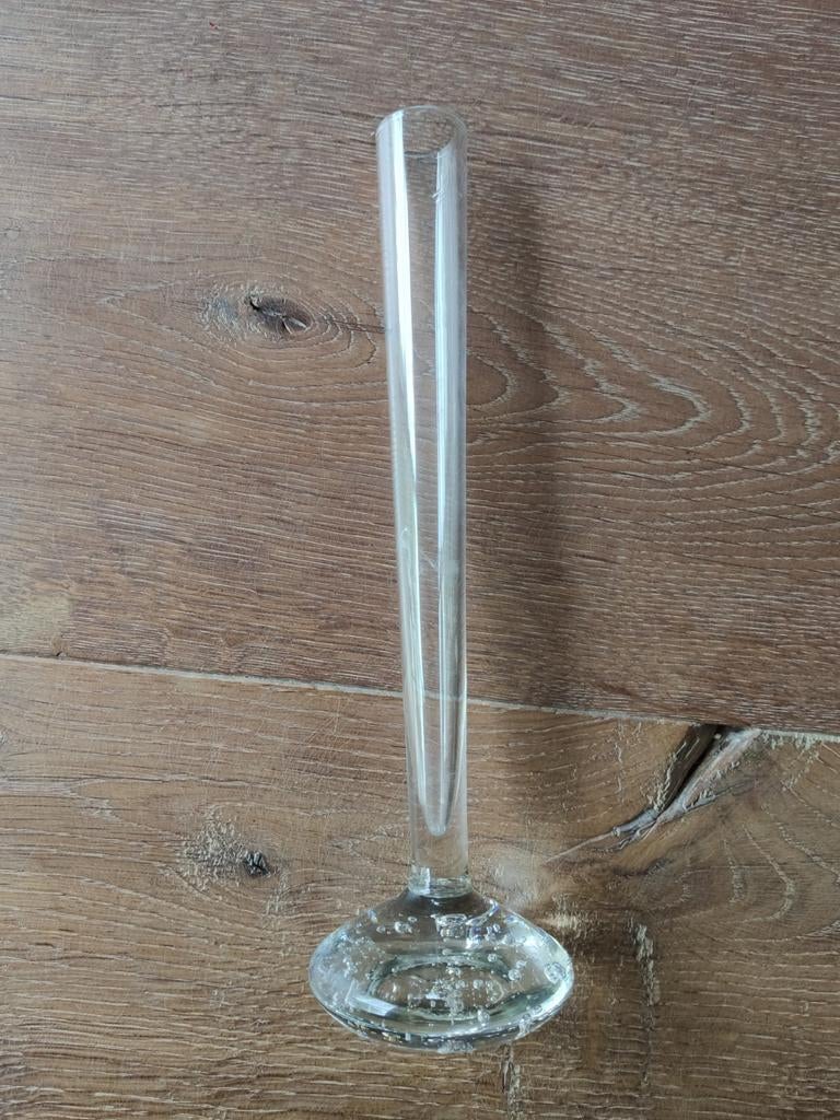 Vaasje van glas, Huis en Inrichting, Overige kleuren, Ophalen of Verzenden, Minder dan 50 cm, Glas