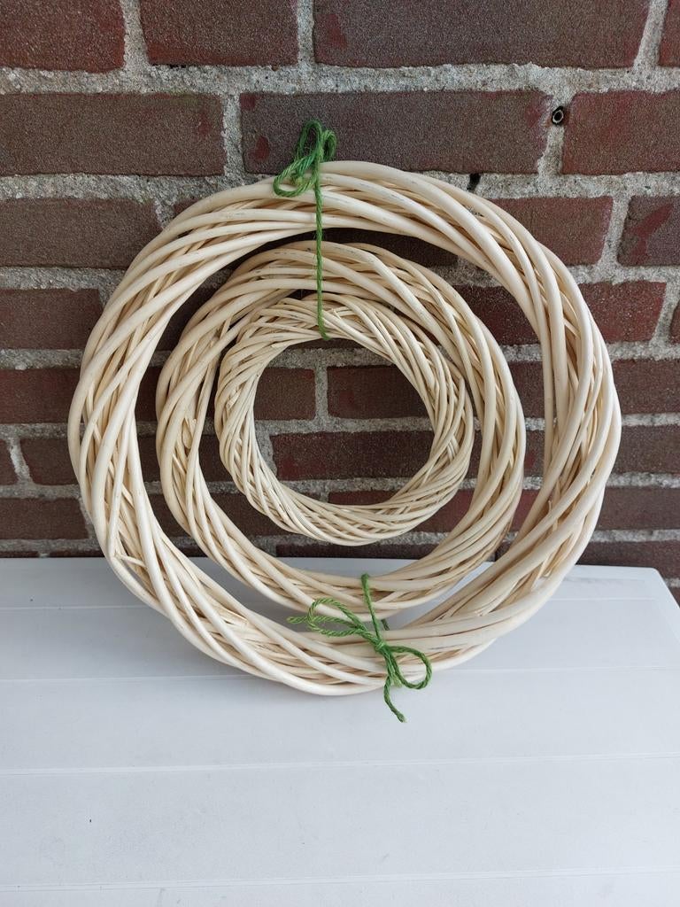 Drie kransen om zelf te decoreren Nieuw, Hobby en Vrije tijd, Knutselen, Ophalen, Nieuw