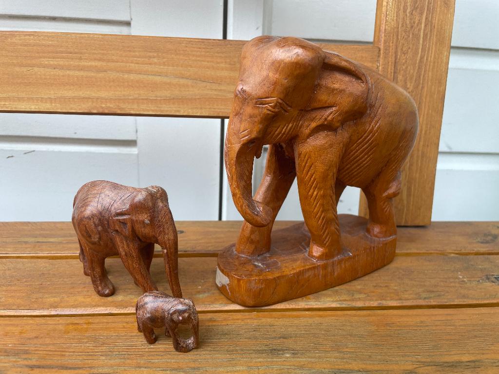 Vintage 3 houten olifanten - houtsnijwerk dieren beelden, Ophalen of Verzenden, Zo goed als nieuw, Dier