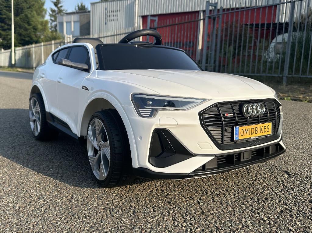 Audi E-tron 12v wit - Afstandsbediening - 4x4 - Leder NIEUW, Ophalen of Verzenden, Nieuw, Overige typen