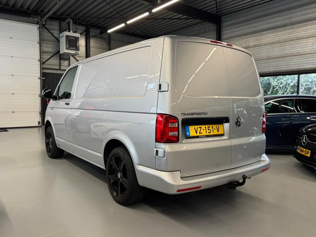 Volkswagen Transporter 2.0 TDI L1H1 Highline, Auto's, Voorwielaandrijving, Euro 5, 15 km/l, Gebruikt