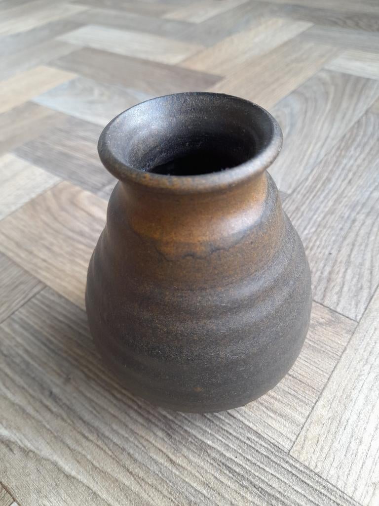 Vintage bruin Jan de Graaf aardewerk bolvaasje, Ophalen of Verzenden