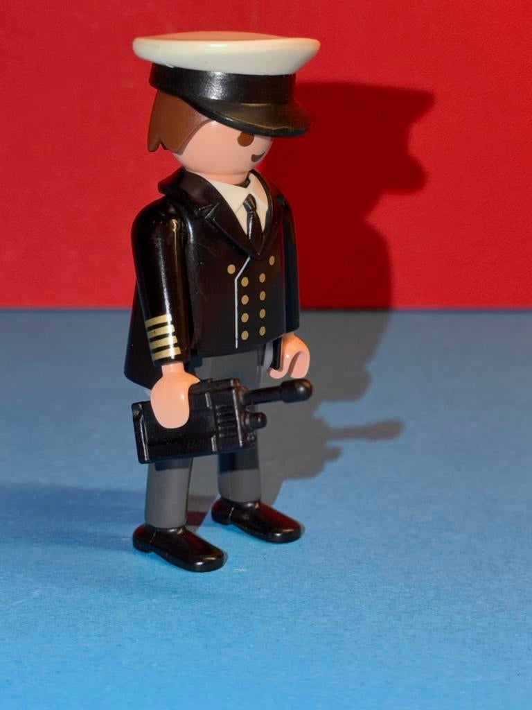 Mrt 670: playmobil: poppetje: kapitein, Ophalen of Verzenden, Zo goed als nieuw, Los playmobil