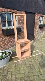 Geweerrek voor 4 geweren en schappen, Ophalen