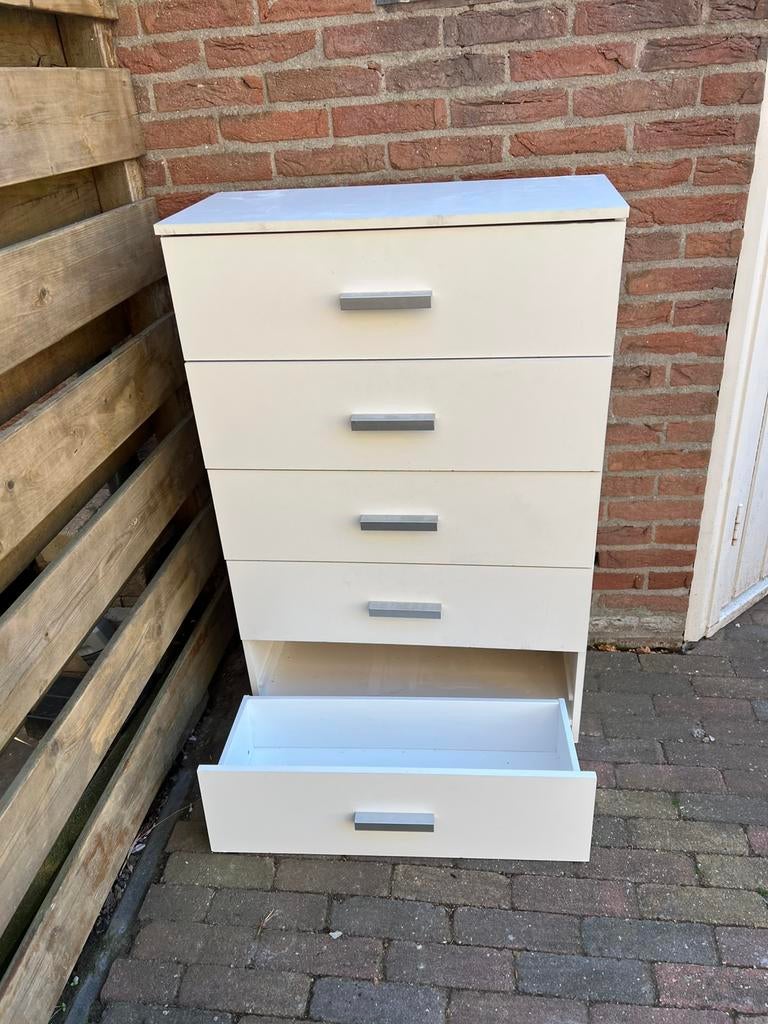 Wit ladenkastje, Ophalen, 50 tot 100 cm, Zo goed als nieuw, 3 of 4 laden