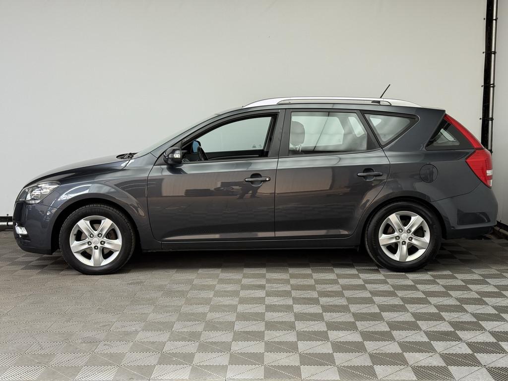 Kia cee'd 1.4 CVVT X-ecutive ECC Leer Dak NL Auto (bj 2010), Voorwielaandrijving, Euro 5, Gebruikt, Handgeschakeld