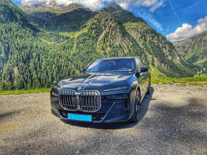 BMW I7 | Xdrive60 | Panorama Sky | Theatre Screen | Alarm 4, Auto's, BMW, Particulier, i7, 360° camera, 4x4, ABS, Achteruitrijcamera