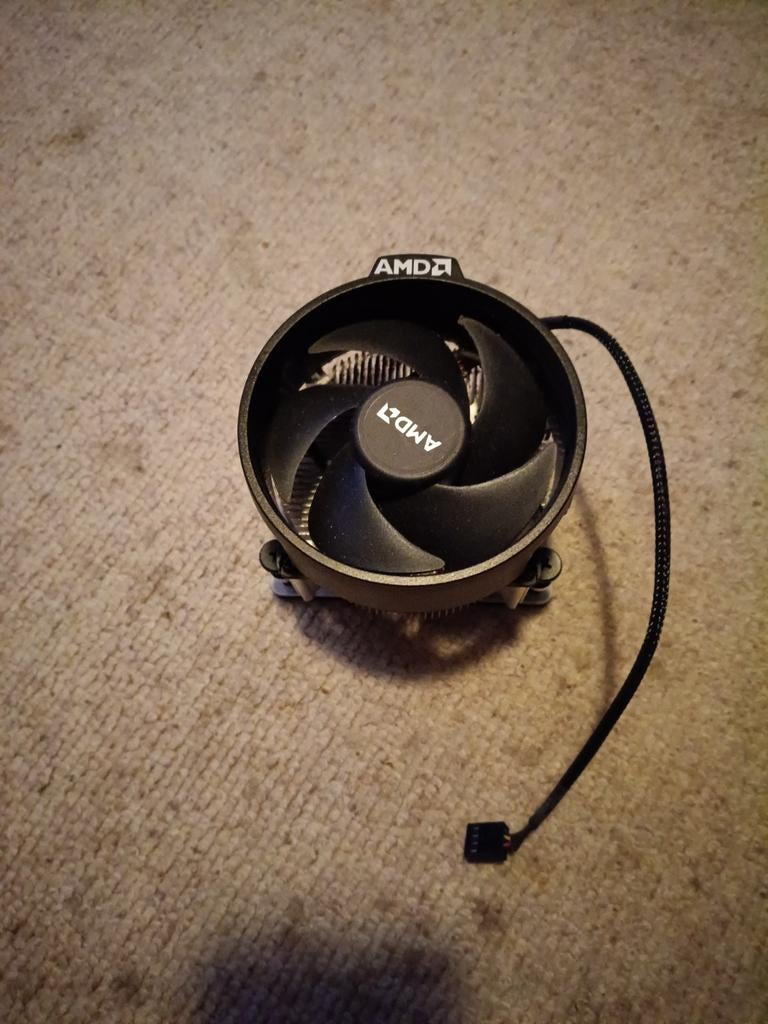 Ryzen 5 5600x incl stock amd koeler, Computers en Software, Processors, Ophalen of Verzenden, 3 tot 4 Ghz