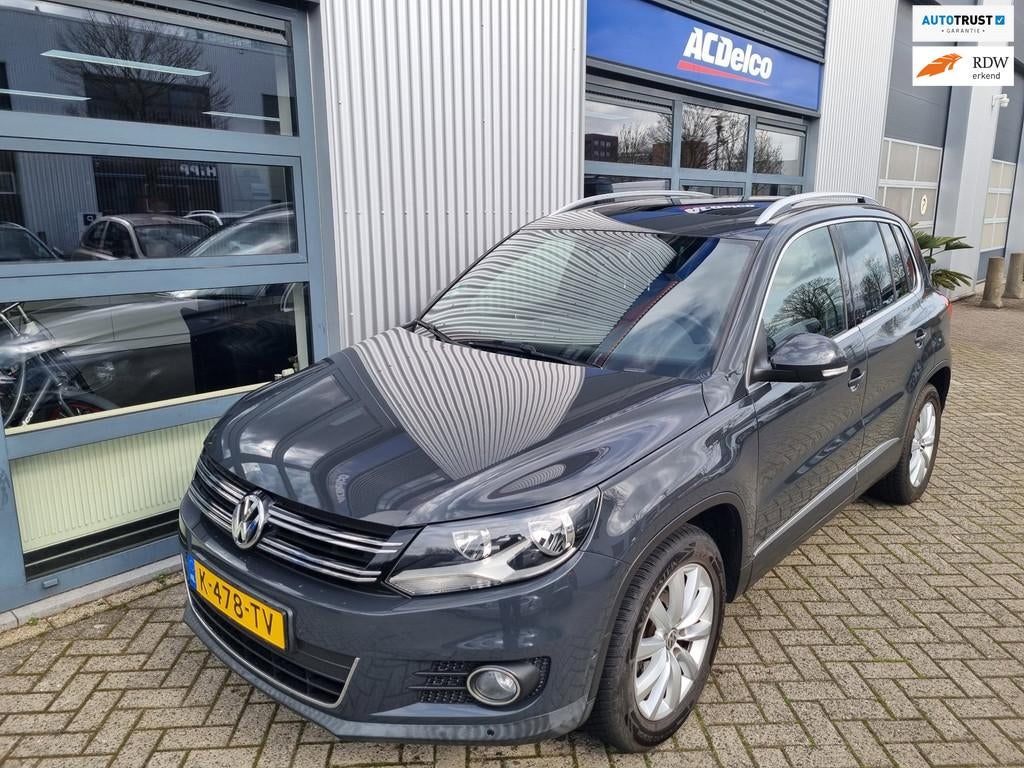 Volkswagen Tiguan 1.4 TSI Sport&Style | leer | pano dak | tr, Voorwielaandrijving, Euro 5, 15 km/l, Gebruikt