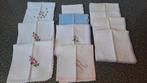 Set van 10 vintage geborduurde zakdoeken, Gebruikt, Wit, Overige typen, Onbekend