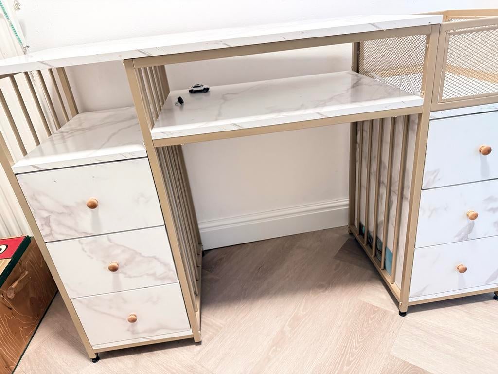 Modern Bureau met Marmerlook en Gouden Frame, Huis en Inrichting, Bureaus, Met lades, Metaal, Ophalen of Verzenden, Zo goed als nieuw