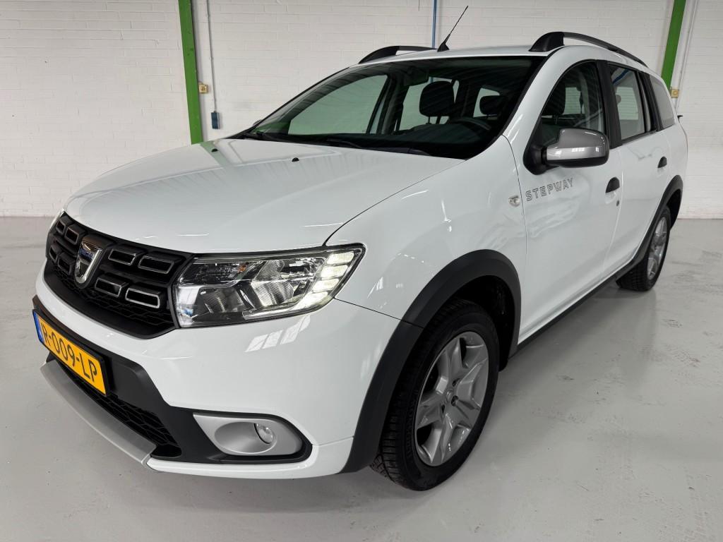 Dacia LOGAN 0.9 TCE STEPWAY / Trekhaak / PDC / Achteruitrijc, Auto's, Dacia, 898 cc, Gebruikt, Euro 6, Bedrijf