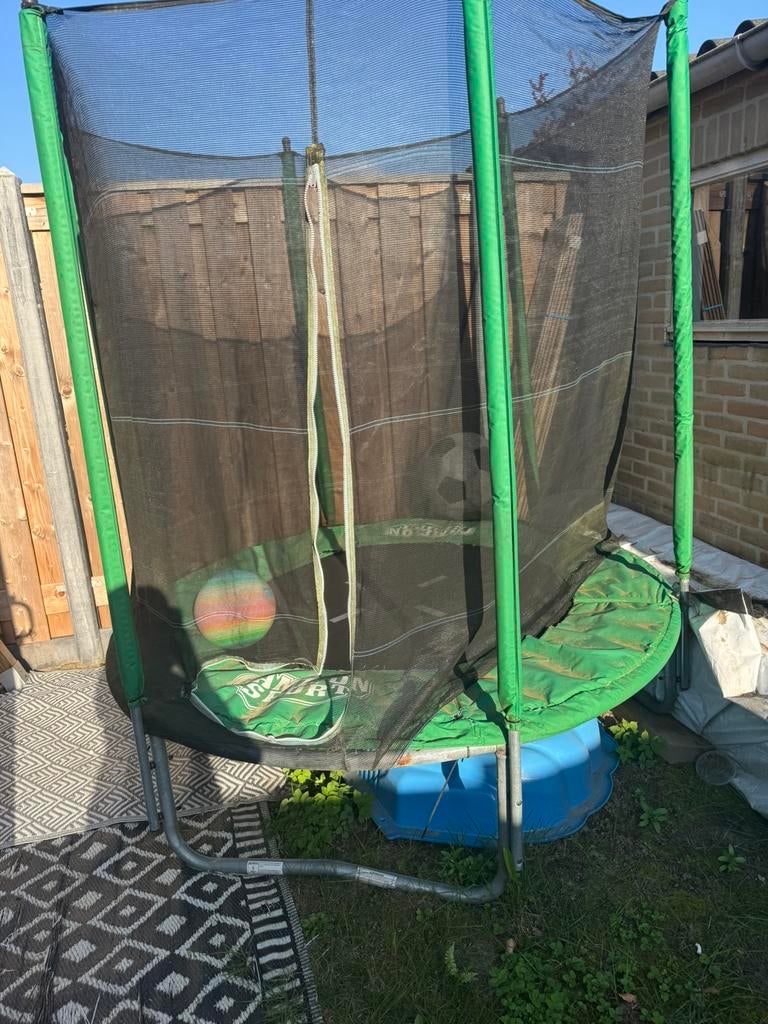 Trampoline, Ophalen, Gebruikt