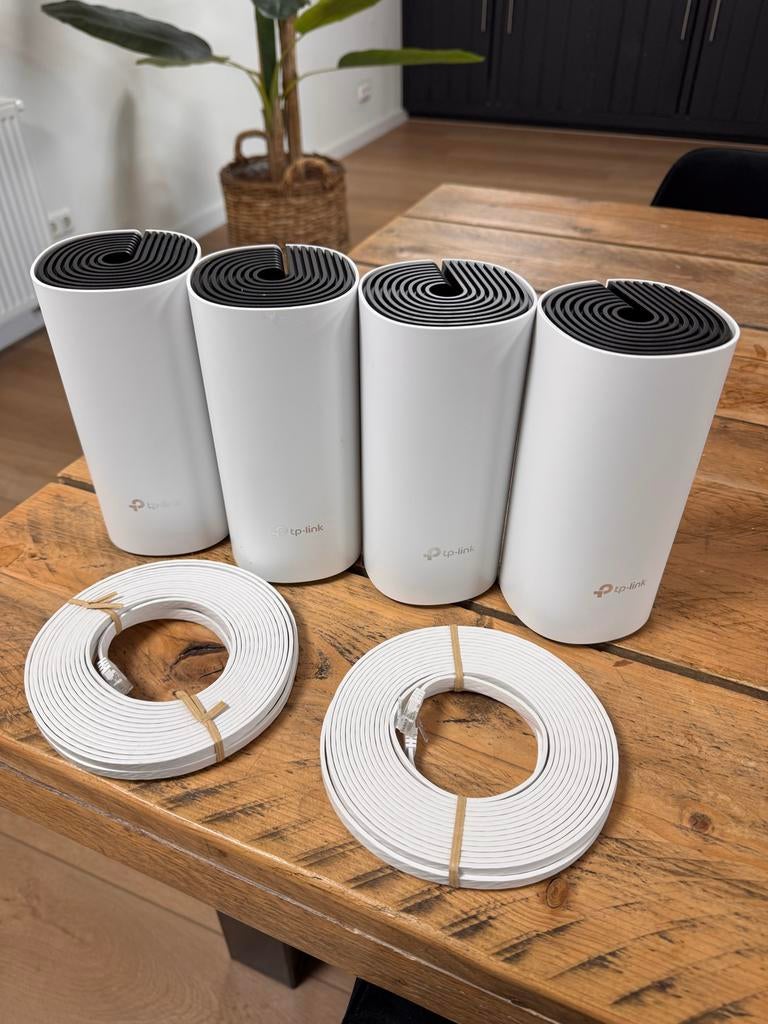 4x TP-Link DECO M4R Wifi Versterkers - Nieuwstaat, Ophalen of Verzenden, Zo goed als nieuw, Router