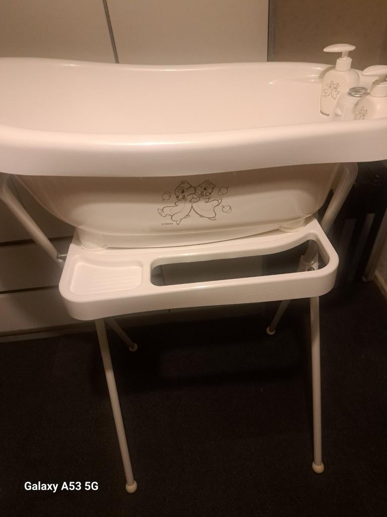 Bébé-jou baby badje Knabbel en Babbel, Kinderen en Baby's, Badjes en Verzorging, Ophalen